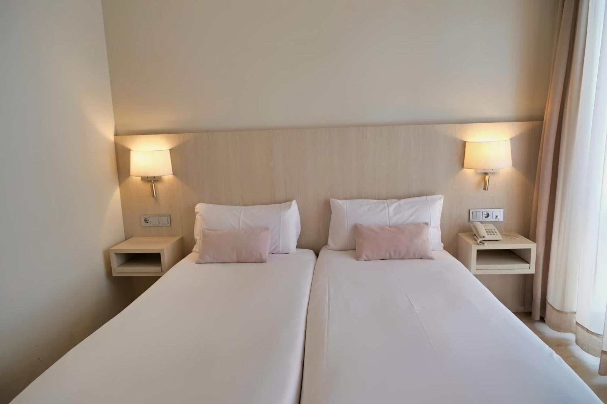 Hotel Marina Росес Екстер'єр фото